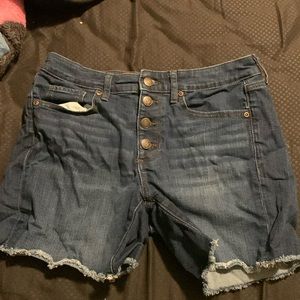 Stretchy jean shorts